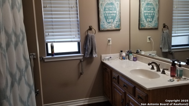 Image 10 of 20 For 329 Paisano