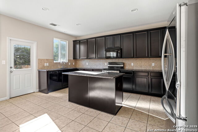 Image 11 of 28 For 2547 Gate Dancer