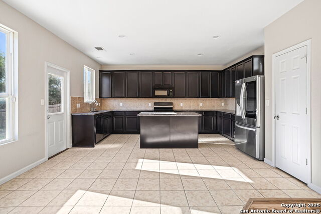 Image 9 of 28 For 2547 Gate Dancer