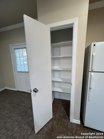 Image 11 of 34 For 5007 Summit Wood 4