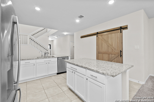 Image 18 of 59 For 9219 Cook  