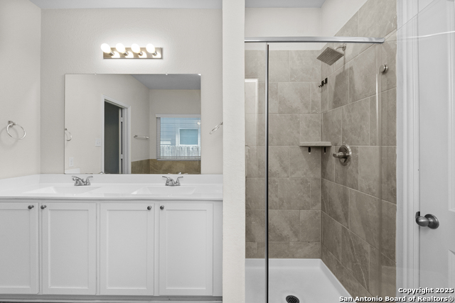 Image 29 of 59 For 9219 Cook  