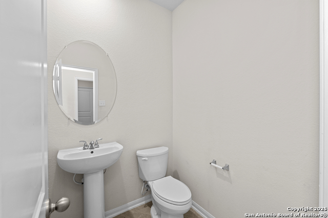 Image 32 of 59 For 9219 Cook  