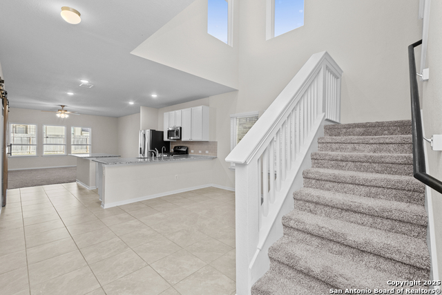 Image 34 of 59 For 9219 Cook  