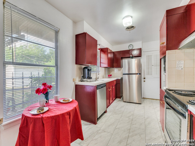 Image 5 of 16 For 406 Mcneel Rd