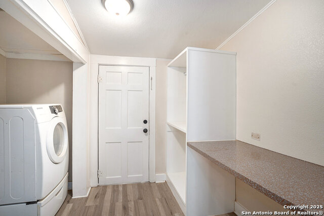 Image 16 of 19 For 2114 Lee Hall