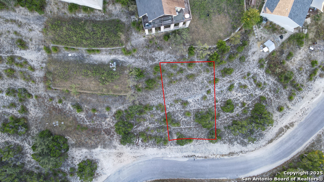 Details for 327 Valley Rdg, Canyon Lake, TX 78133