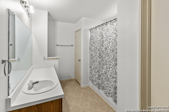 Image 18 of 27 For 3917 Whisper Ridge