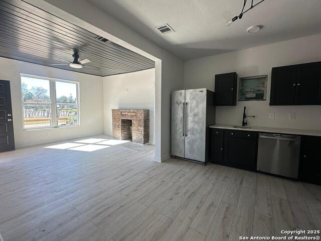 Image 3 of 11 For 1431 Crockett