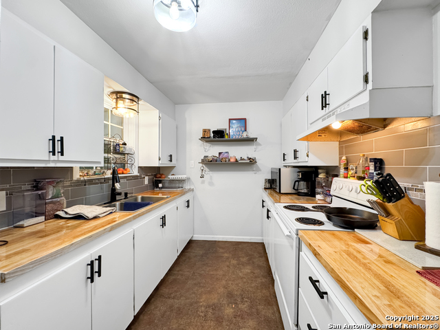 Image 17 of 29 For 3233 County Road 426