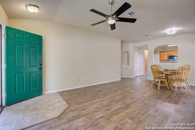 Listing photo id 0 for 344 Ibis Falls