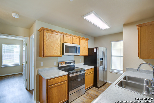 Listing photo id 3 for 344 Ibis Falls