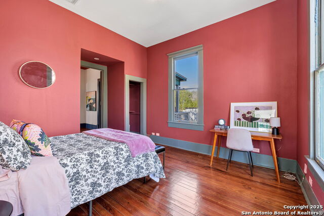 Image 26 of 40 For 1123 French Place W