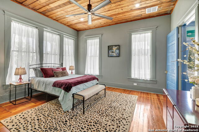 Image 30 of 40 For 1123 French Place W