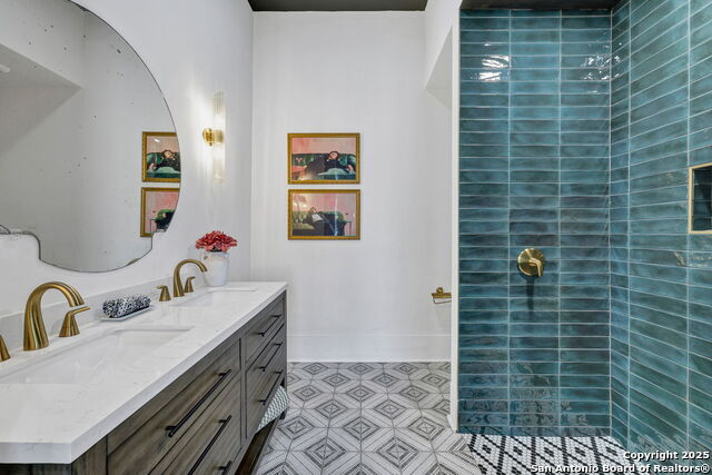 Image 31 of 40 For 1123 French Place W