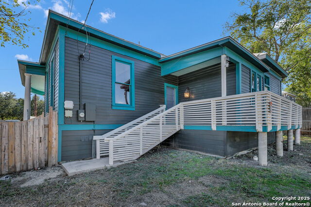 Image 37 of 40 For 1123 French Place W