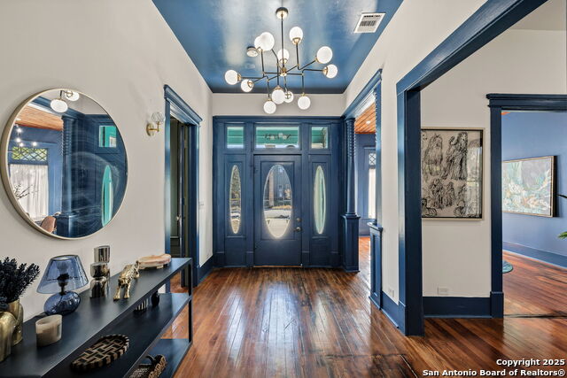 Image 8 of 40 For 1123 French Place W