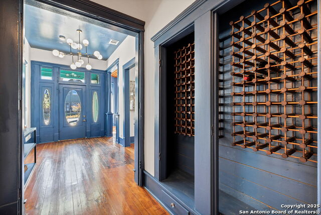 Image 9 of 40 For 1123 French Place W