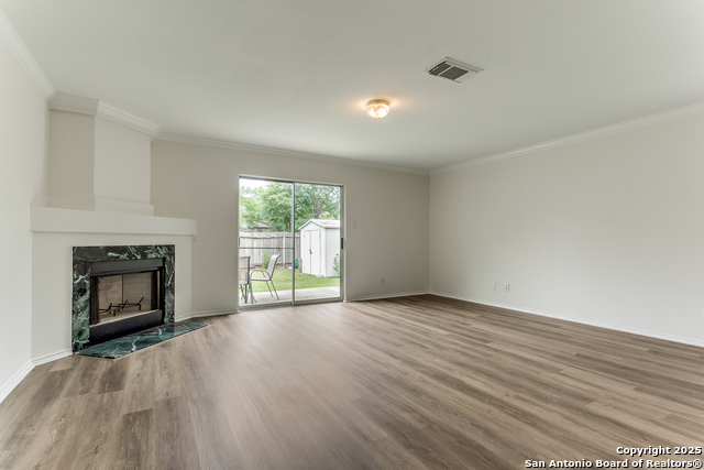 Image 12 of 28 For 18707 Legend Oaks