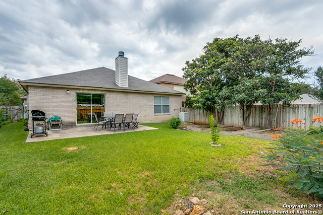 Image 27 of 28 For 18707 Legend Oaks