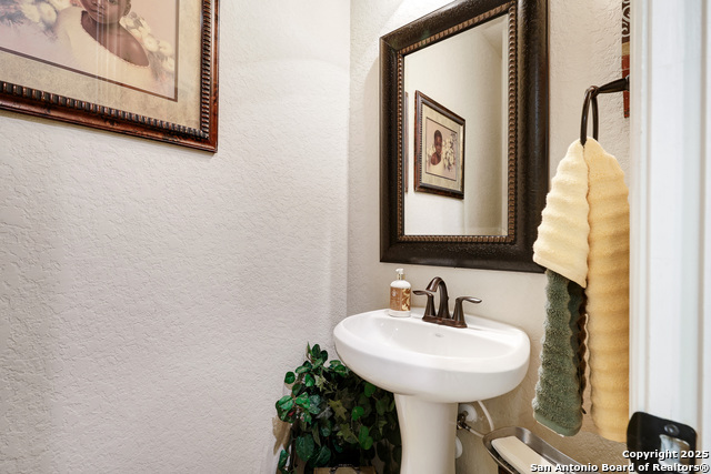 Image 18 of 43 For 16958 Sonoma Ridge