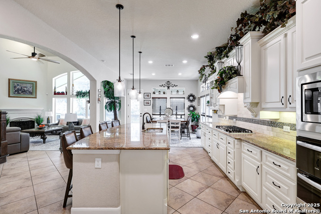 Image 8 of 43 For 16958 Sonoma Ridge