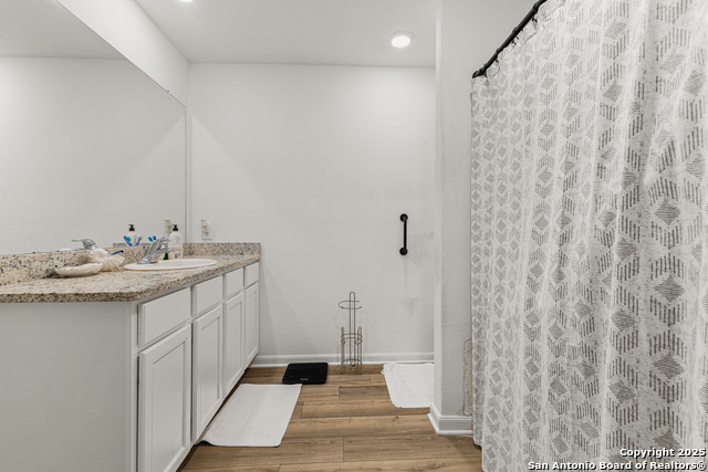 Image 24 of 33 For 12135 Luckey Villa