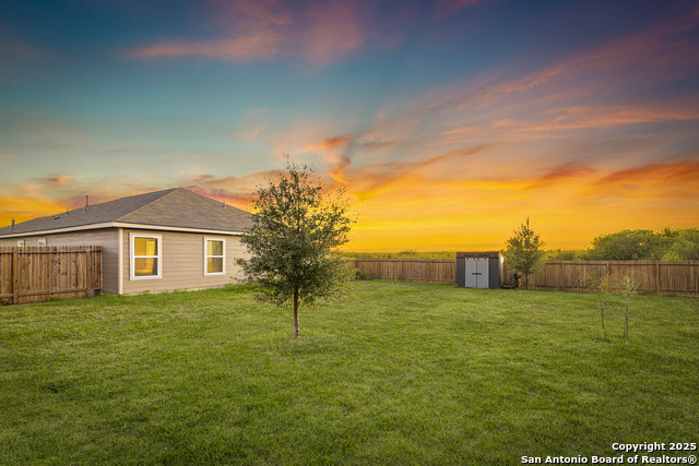 Image 26 of 33 For 12135 Luckey Villa