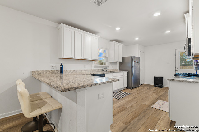 Image 3 of 33 For 12135 Luckey Villa