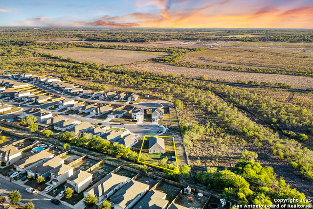 Image 31 of 33 For 12135 Luckey Villa