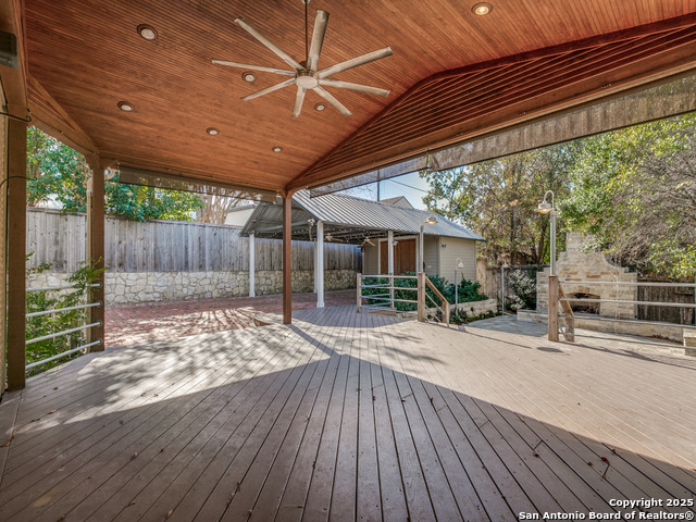 Image 21 of 24 For 102 Morse St