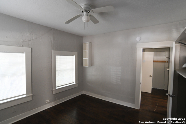 Image 5 of 8 For 622 Iowa  