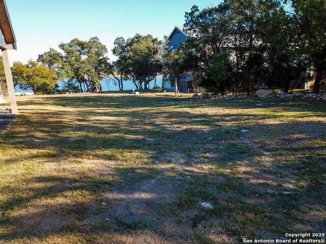 Image 6 of 14 For 864 Lakebreeze Dr