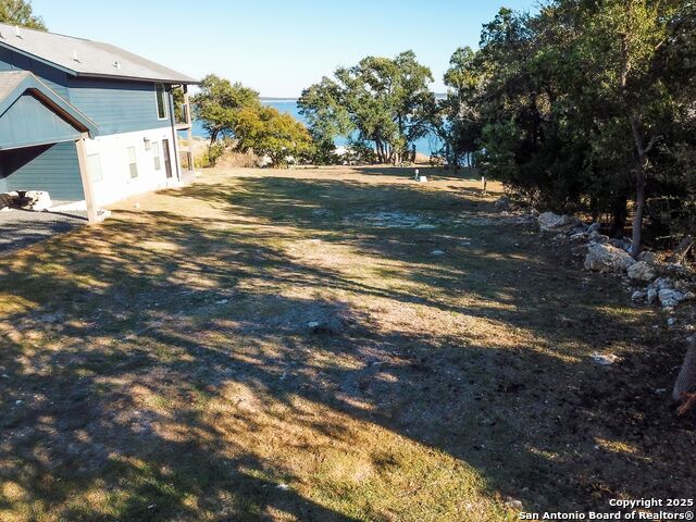 Image 8 of 14 For 864 Lakebreeze Dr