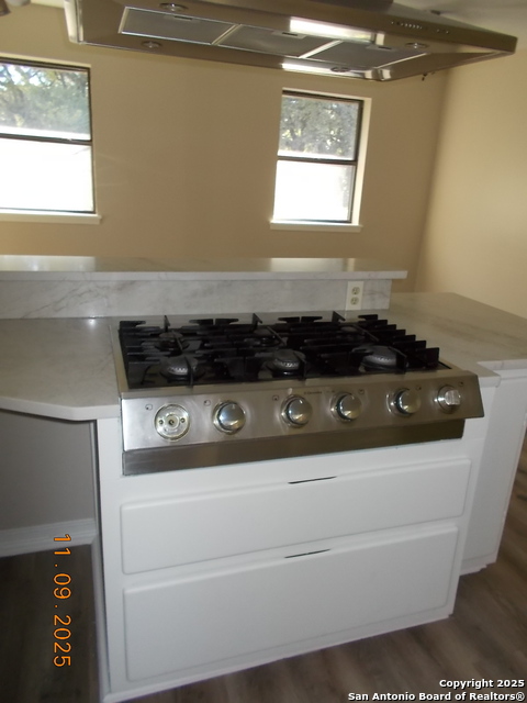 Image 12 of 28 For 1247 Abbotsbury