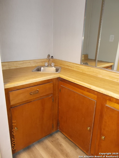 Image 26 of 28 For 1247 Abbotsbury