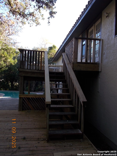 Image 4 of 28 For 1247 Abbotsbury