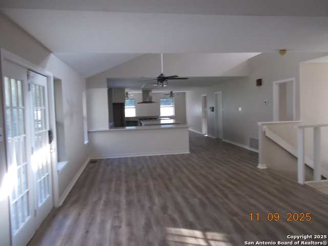 Image 8 of 28 For 1247 Abbotsbury