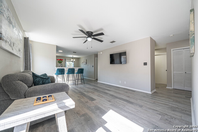 Image 4 of 22 For 3921 Whisper Field