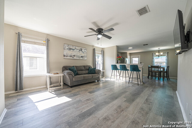 Image 5 of 22 For 3921 Whisper Field