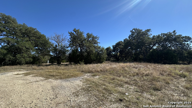 Listing photo id 5 for 21 And 23 Coughran Road