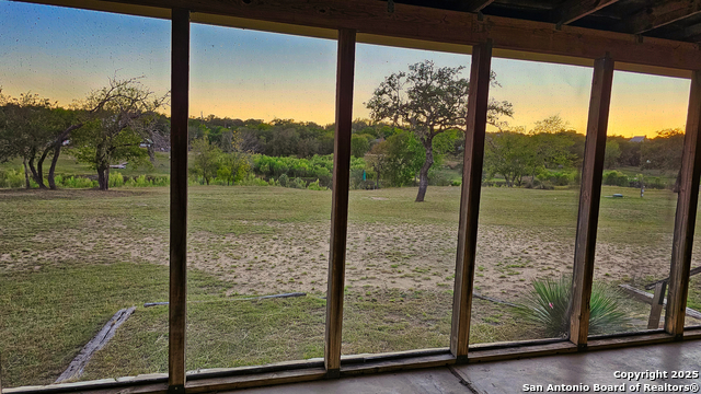 Image 11 of 56 For 1647 Rio Ranchero