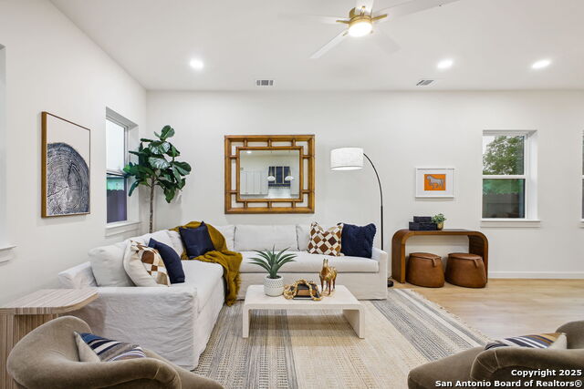 Image 13 of 87 For 1939 W French Pl