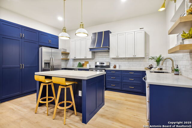 Image 18 of 87 For 1939 W French Pl