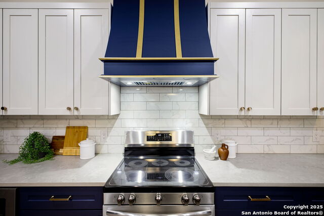 Image 22 of 87 For 1939 W French Pl