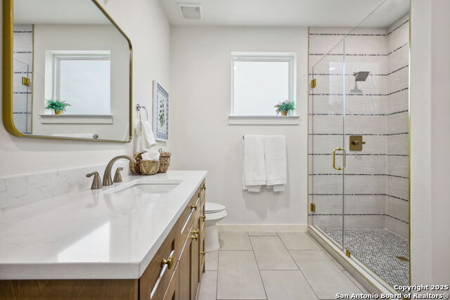 Image 38 of 87 For 1939 W French Pl