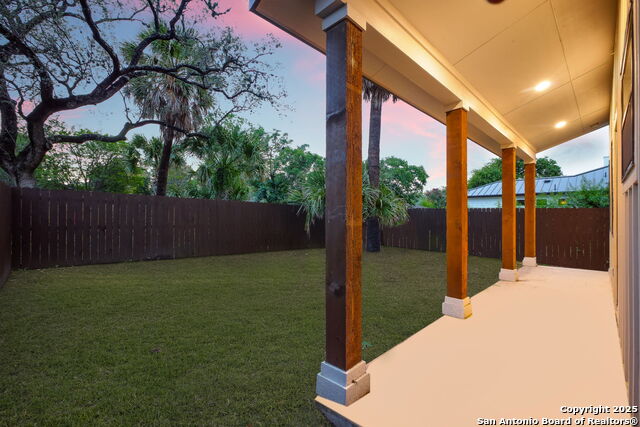 Image 49 of 87 For 1939 W French Pl