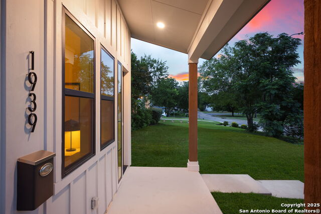 Image 5 of 87 For 1939 W French Pl