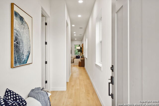 Image 9 of 87 For 1939 W French Pl