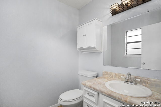 Image 20 of 25 For 127 Harless